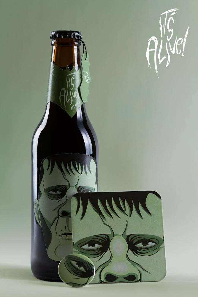 Diseño de packaging de cerveza It's Alive! - Frankenstein (regalos de posavasos y chapa) - Bizarro Gráfico