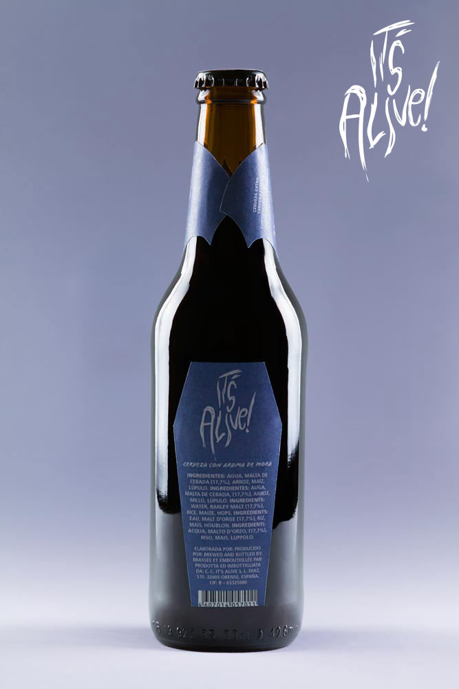 Diseño de packaging de cerveza It's Alive! - Novia de Frankenstein (vista posterior, etiqueta ataud) - Bizarro Gráfico